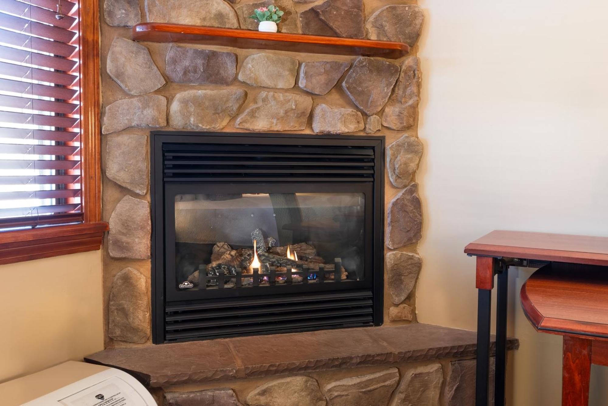Fireside Inn & Suites West Lebanon Esterno foto